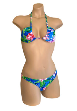 Low waist sporty bikini bottoms and triangle bikini top in tropic floral print front view