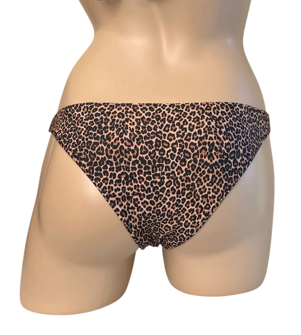 Low rise sporty bikini bottoms in cheetah print back view